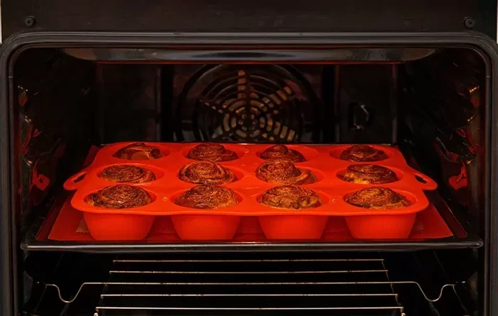 How to Use Silicone Molds in Oven