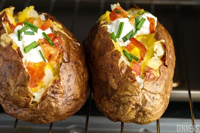 How Long to Bake a Potato in a Toaster Oven