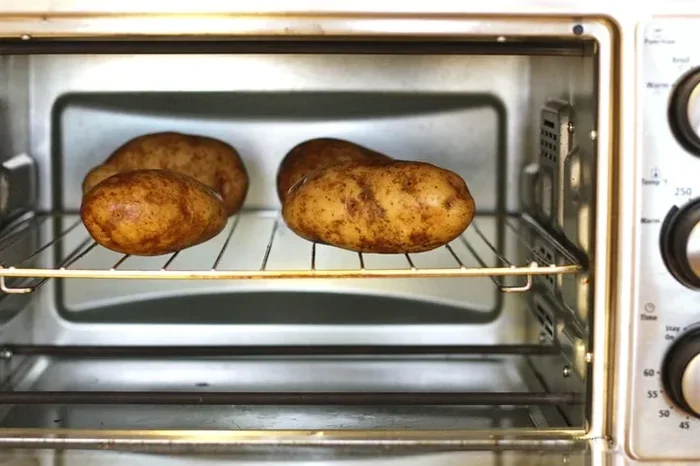 How Long to Bake a Potato in a Toaster Oven